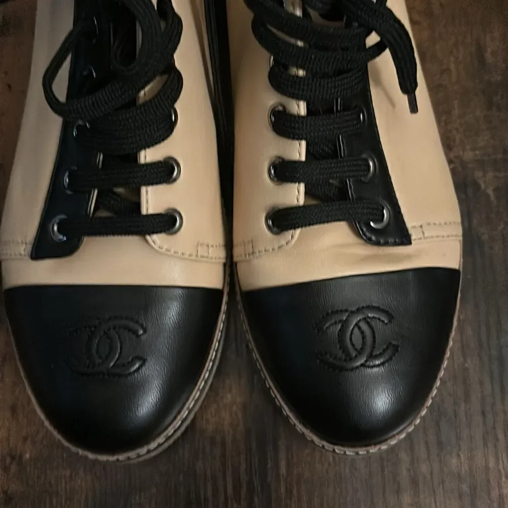 Chanel Calfskin Leather CC Cap Toe High Top Sneakers Size 39.5 / Pristine